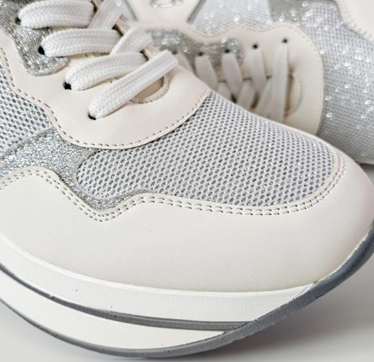 LAURA BIAGIOTTI SNEAKERS