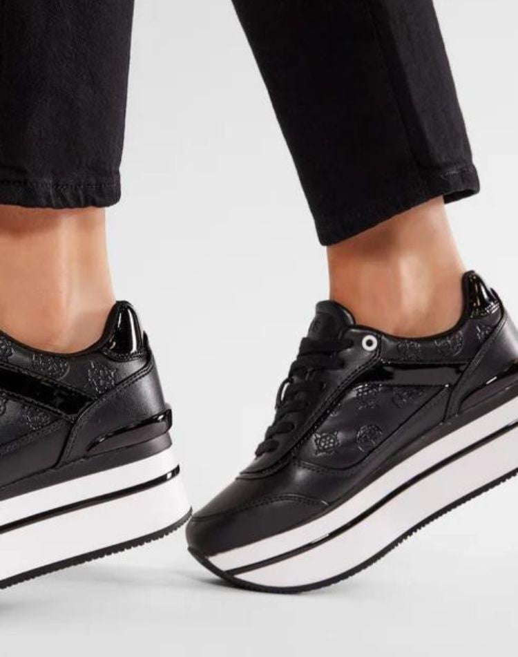 GUESS SNEAKERS DONNA CON LOGO