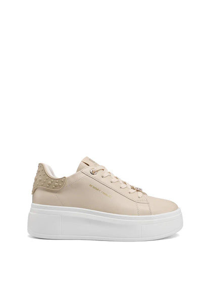QUEEN HELENA SNEAKERS CHARM